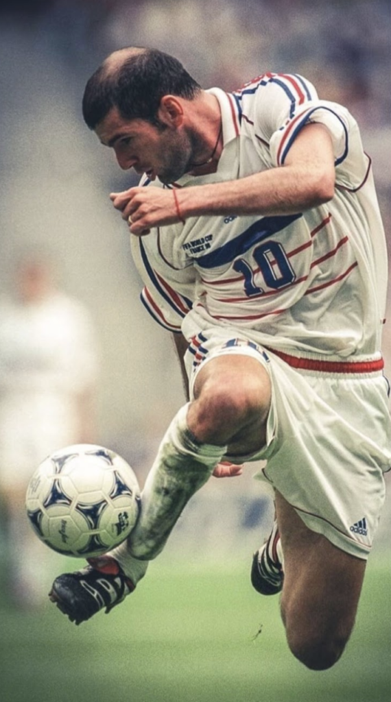 Zinedine Zidane: elegancia, carácter y la precisión de lo inolvidable 4 Captura de pantalla 2026 04 06 a las 15.55.57
