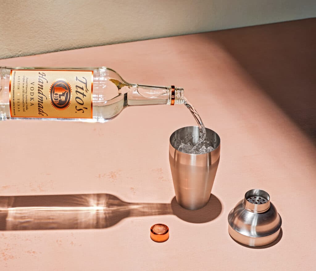 TITOS BOTTLE pouring shaker cap
