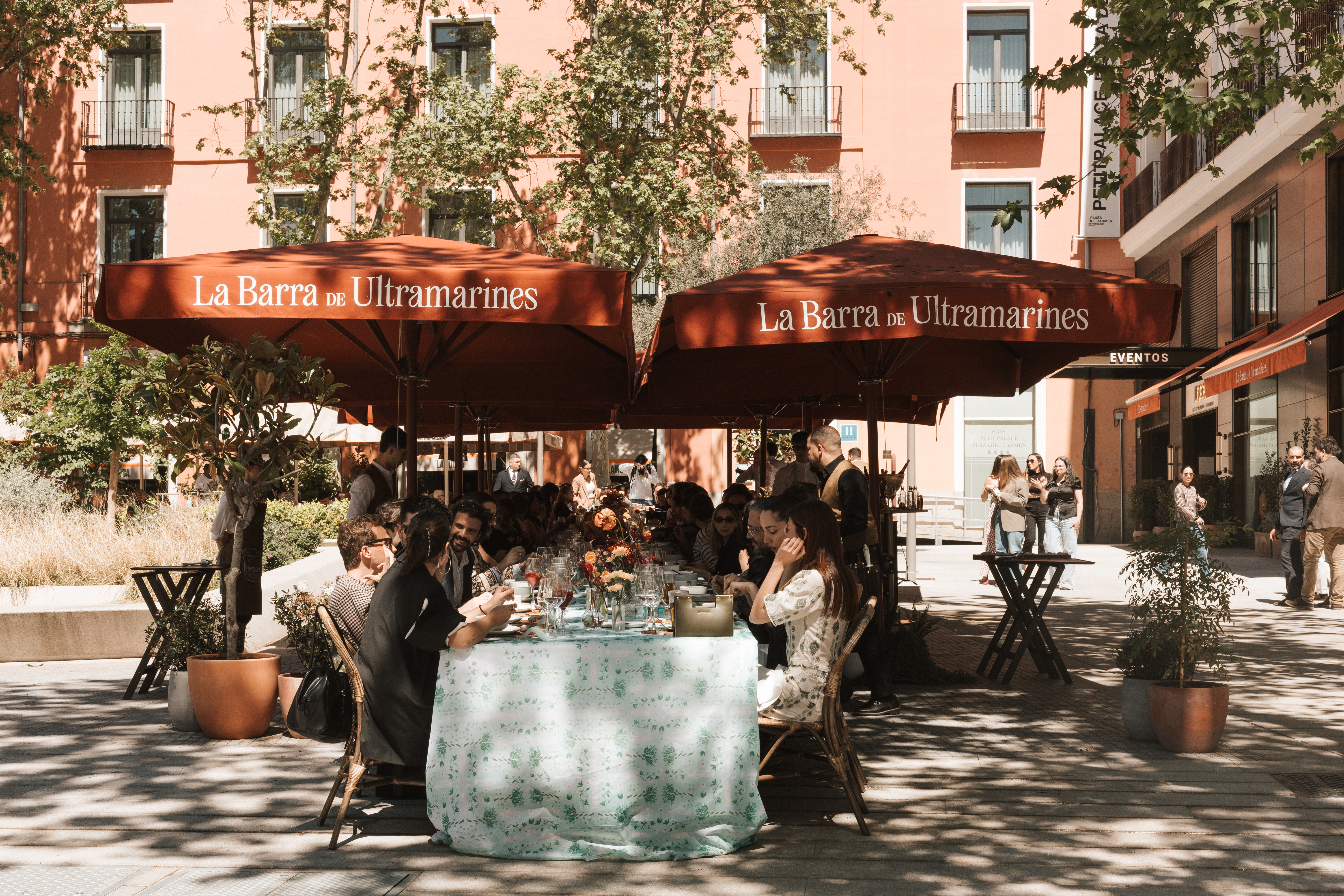 Thompson Presents Barra Ultramarines 03