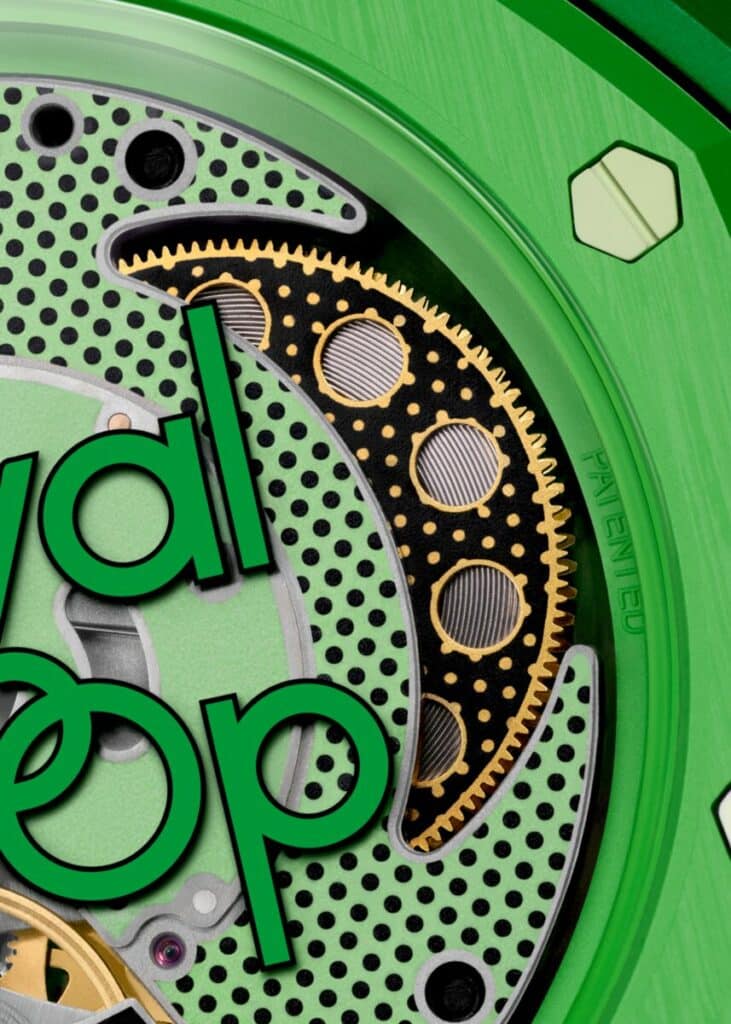 sc01 26 Bioceramic Royal Pop GREEN EIGHT Close up BARREL LOW SD