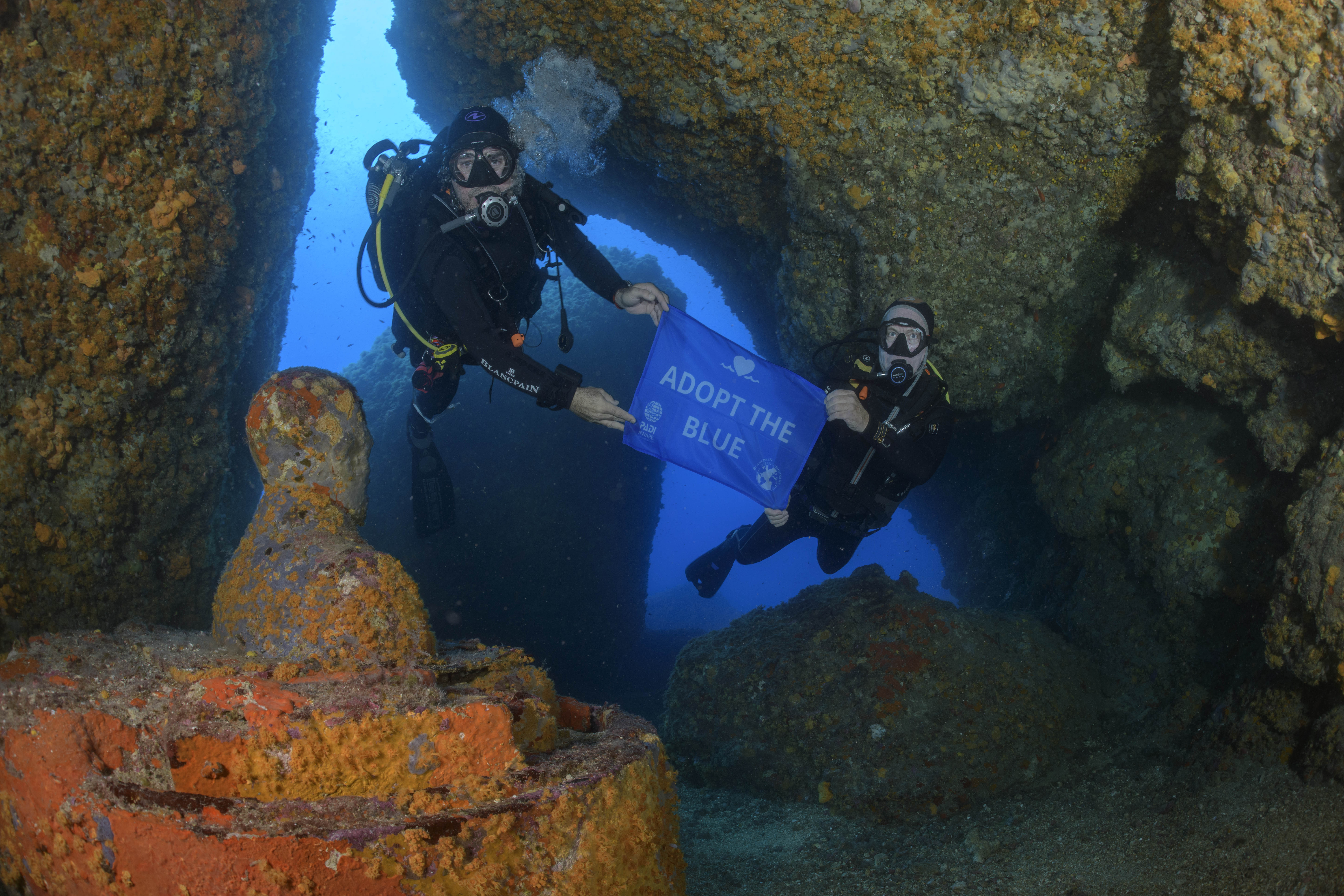 Blancpain convierte el tiempo submarino en una herramienta de exploración 7 BOC PADI Adopt the Blue™ Cannes 2023 Marc A. Hayek Drew Richardson PADI CEO