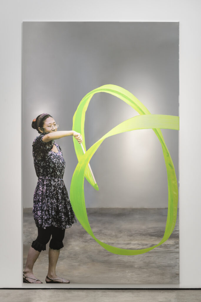 MUSAC recorrerá ocho décadas de la obra de Michelangelo Pistoletto en la mayor muestra dedicada al artista en España en 25 años 5 2018 ragazza che disegna lo spazio ph.Oak Taylor Smith