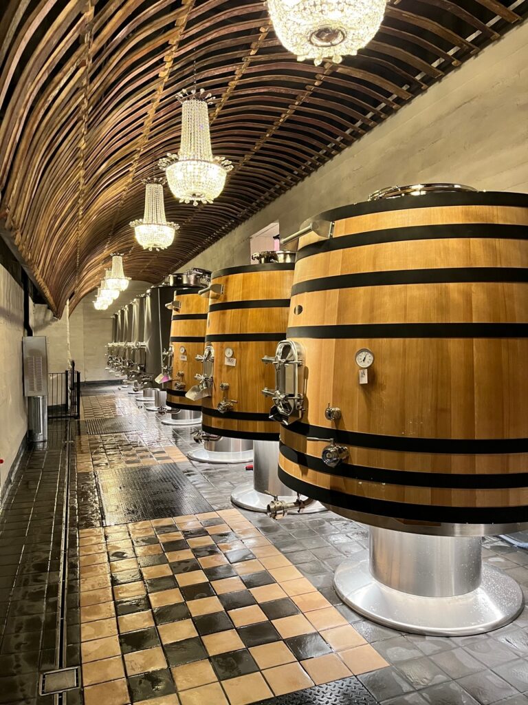 Vintae abre un nuevo capítulo para Bodegas Riojanas 5 Bodega Riojanas LaGaleria Depositos roble