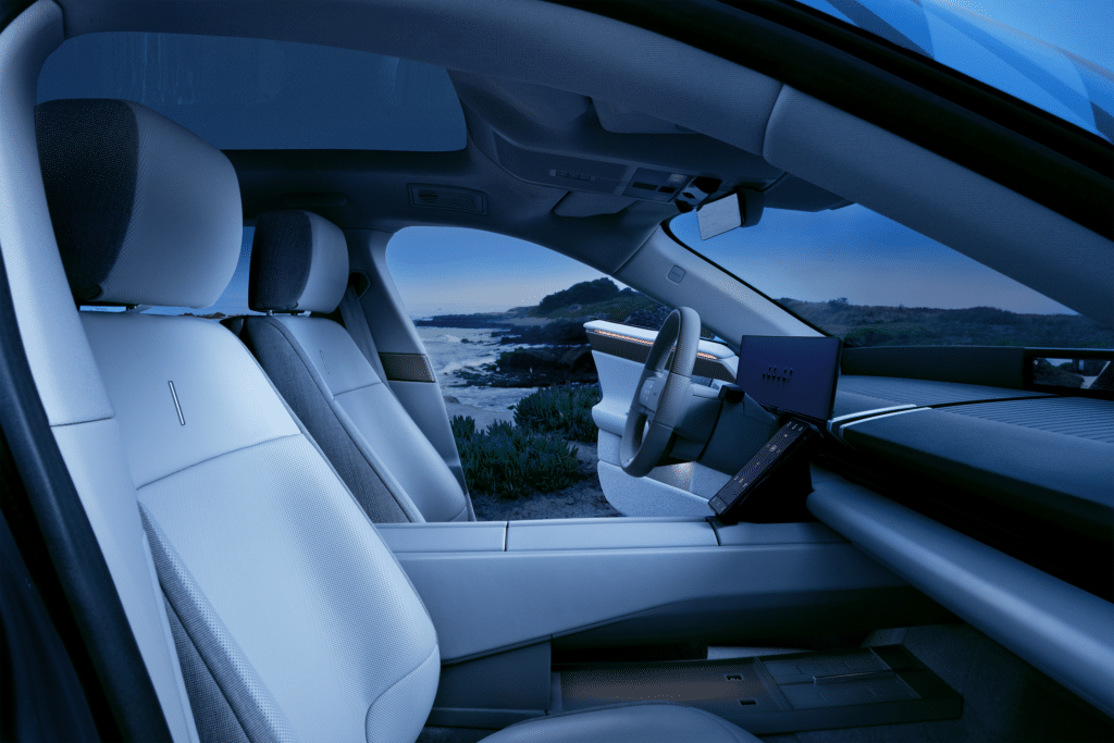 Jaguar Type 01: El interior digno de una pieza de arquitectura 4 Jaguar 260811 Interior