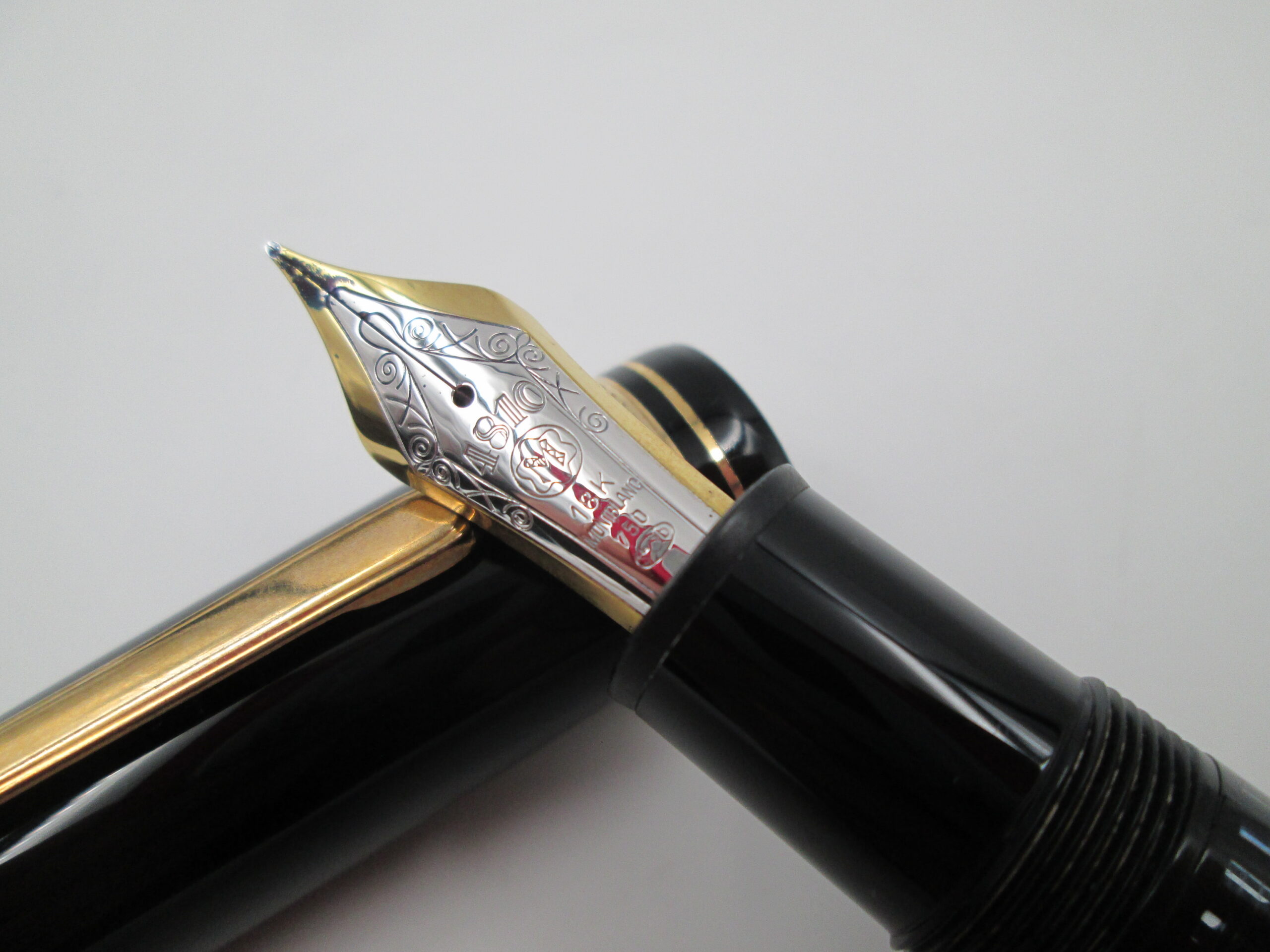 5 plumas que hacen de la escritura un objeto de diseño 3 Montblanc Meisterstuck 149 scaled