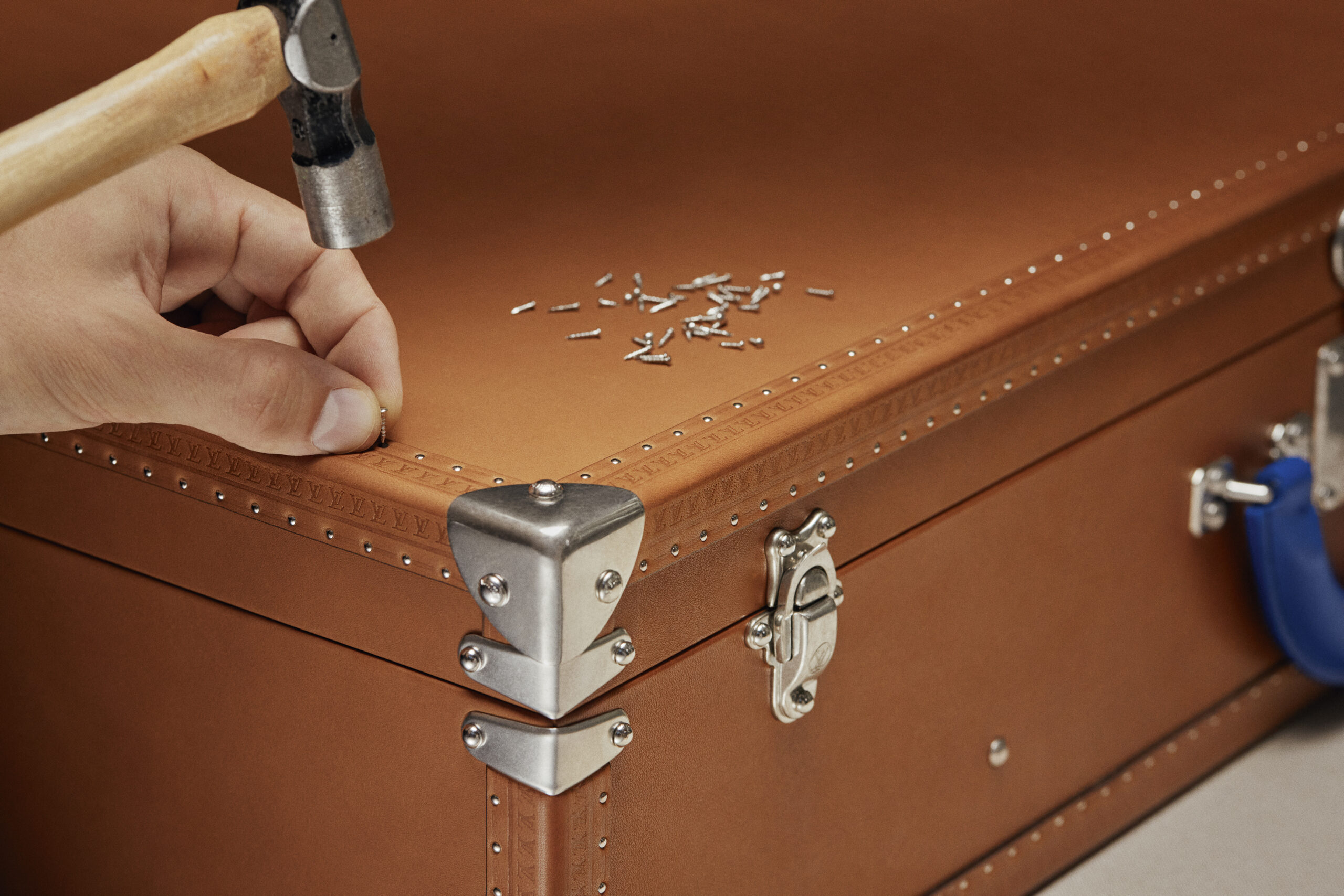 Louis Vuitton y Singer reinventan el Porsche 911 como un manifiesto del Art of Travel 5 SF Bisten 80 Trunk Porsche 911 Reimagined by Singer Classic 07 scaled