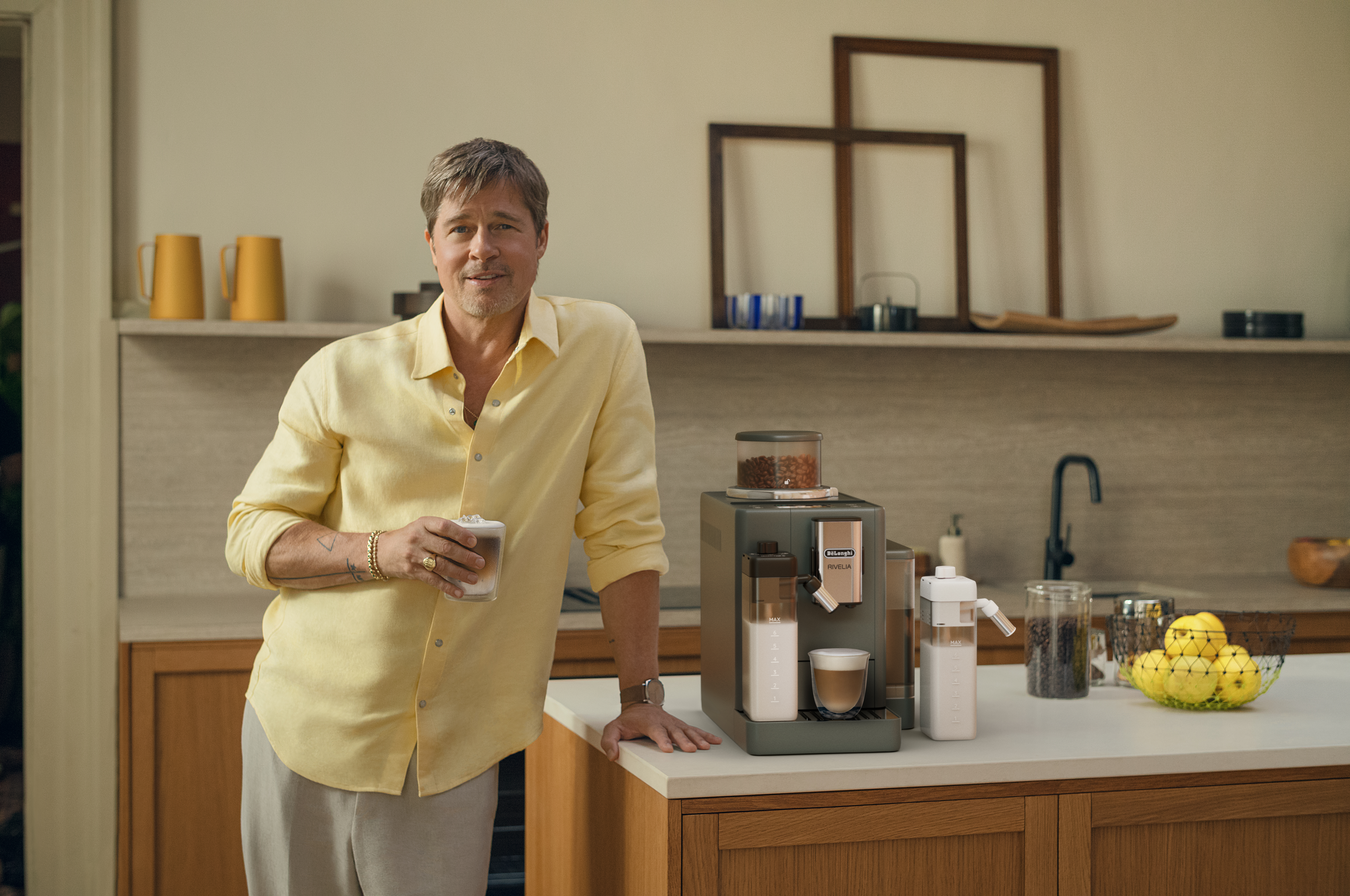 Brad Pitt De Longhi RIVELIA