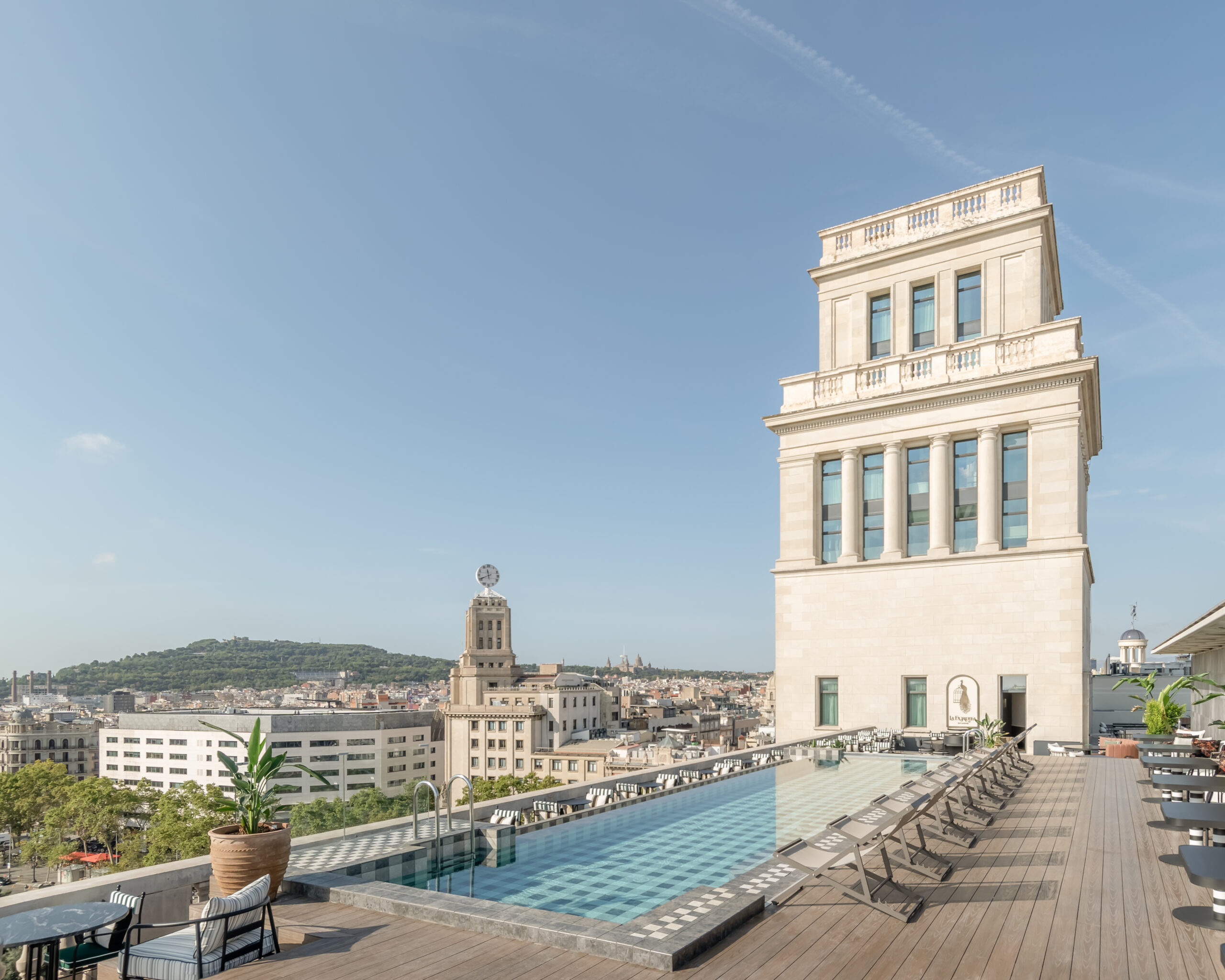 BLESS Barcelona convierte Passeig de Gràcia en una nueva experiencia de ciudad 6 La Pajarera Alta 2 scaled