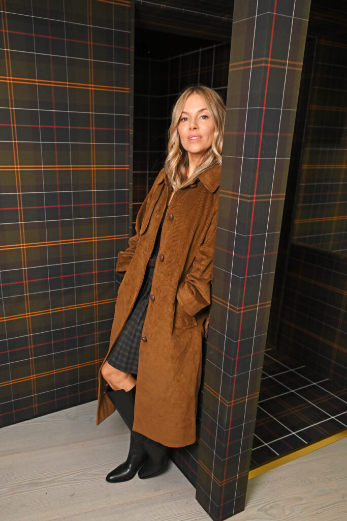 Sienna Miller 113