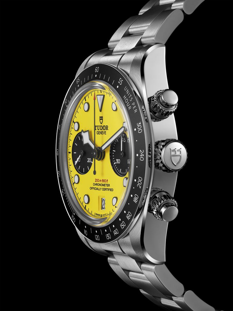 TUDOR NP26 LIFESTYLE BLACK BAY CHRONO 39 2 1 768x1024 2