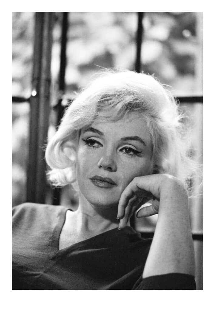 2. © 1962 MM LLC Fotografias Allan Grant